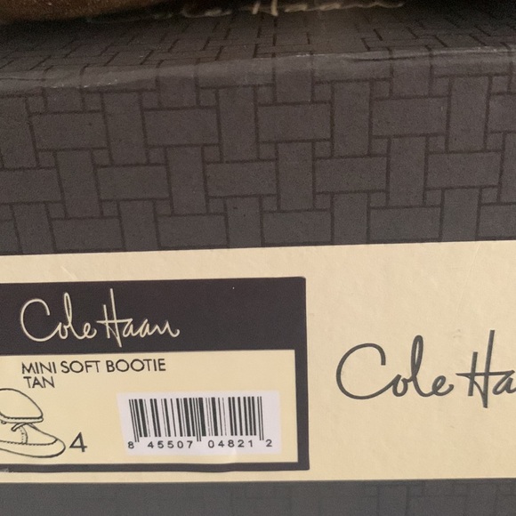 Baby mini soft booties sz 4 - Picture 2 of 3